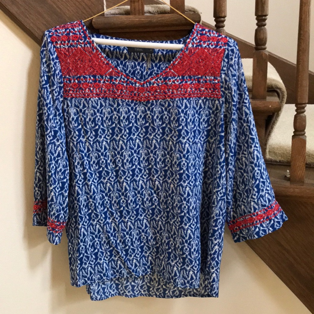 NWOT THML blue and red patterned blouse